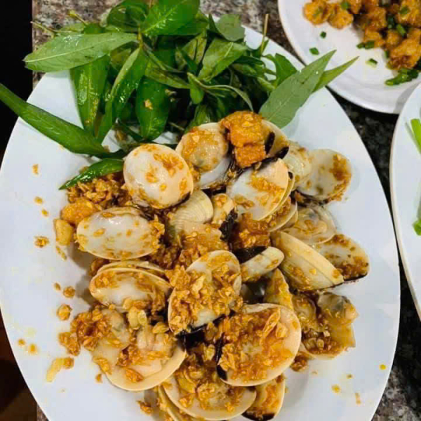 Nghêu cháy tỏi 